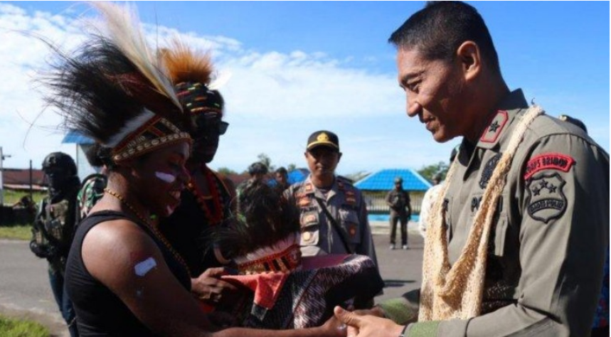 Kunjungi Nduga, Brigjen Gatot : TNI-Polri Harus Selalu Kompak Ciptakan Keamanan Dan Kedamaian Masyarakat