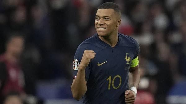 Pelatih Barca Tak Gentar Ketika Madrid Datangkan Mbappe