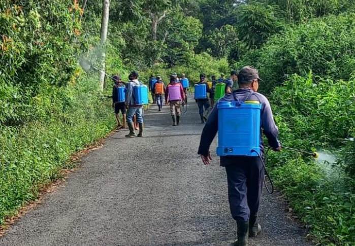 Anggota DPRD Ini Bersih Lingkungan Bersama Masyarakat