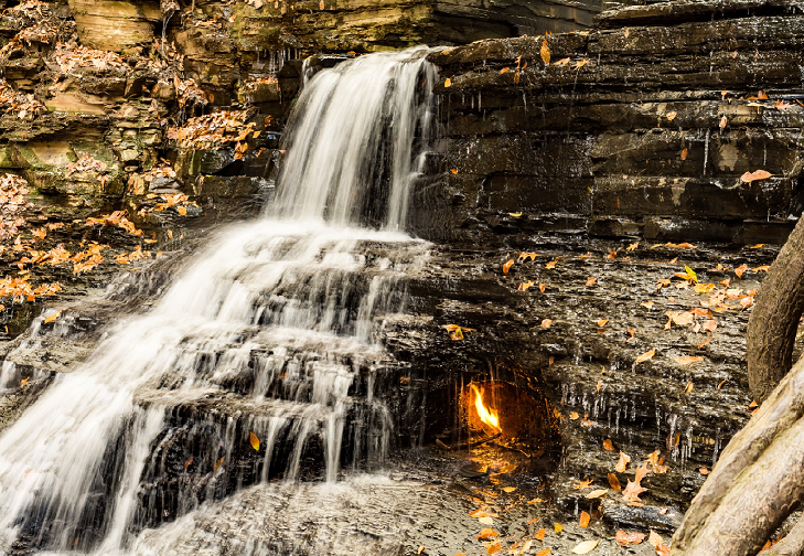 Mengapa Eternal Flame Falls Menjadi Pusat Perhatian Ilmuwan?, Begini Penjelasannya