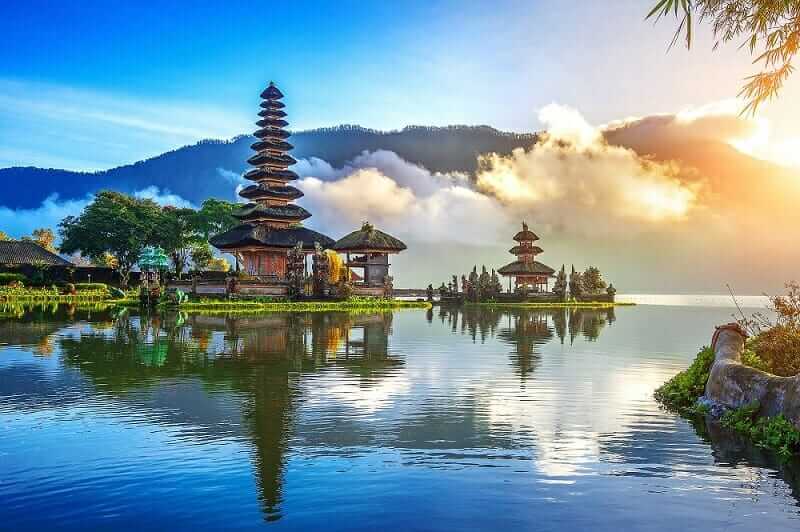 Inilah 12 Alasan Mengapa Bali Menjadi Destinasi Wisata Terkenal Di Mata Wisatawan Dunia! 