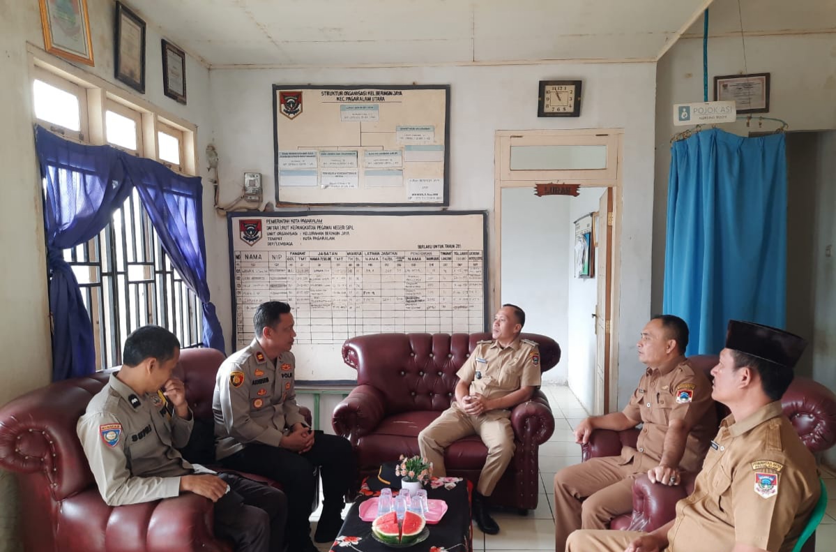 Sambang 3 Kelurahan, IPTU Akhirudin Berkolaborasi Jaga Kamtibmas 