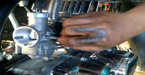 6 Tips Setel Karburator Motor Biar BBm Irit, Ini Penjelasan Lengkapnya!