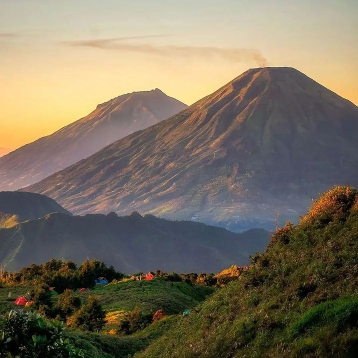 Terungkap! 10 Fakta Menarik Gunung Prau di Jawa Tengah yang Jarang Diketahui