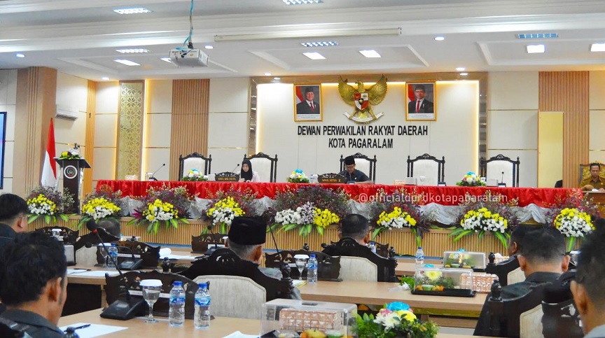 Wakil Ketua II DPRD Buka Rapat Paripurna IX