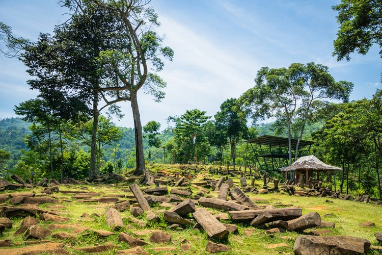 Dari Tujuan Rekreasi Menjadi Fenomena Global Yang Menggeparkan! Inilah Keajaiban Gunung Padang di Indonesia