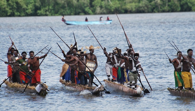 5 Suku di Papua, Mana Yang Paling Unik Tradisinya