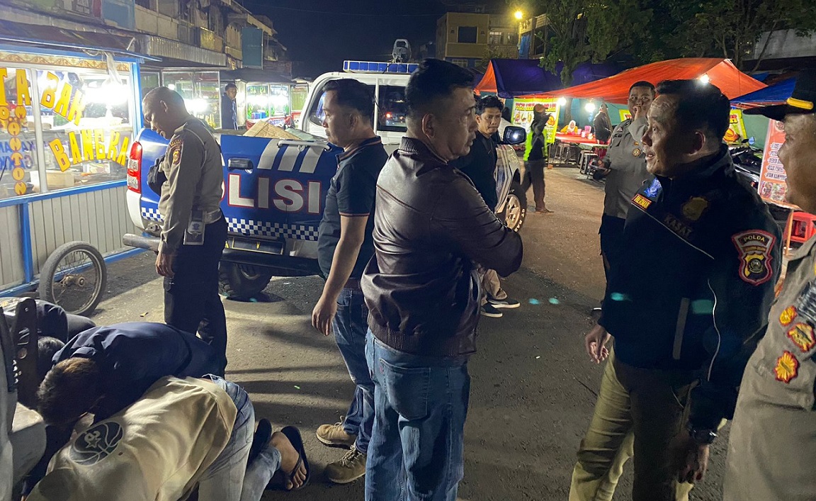 Sweeping Mikol di Kawasan Pasar Dempo Permai, Penenggak Miras Digelandang 
