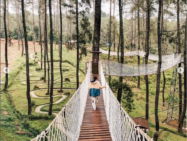 Cocok Buat Liburan Bareng Keluarga, Ini 5 Destinasi Wisata Alam yang Memukau di Bandung