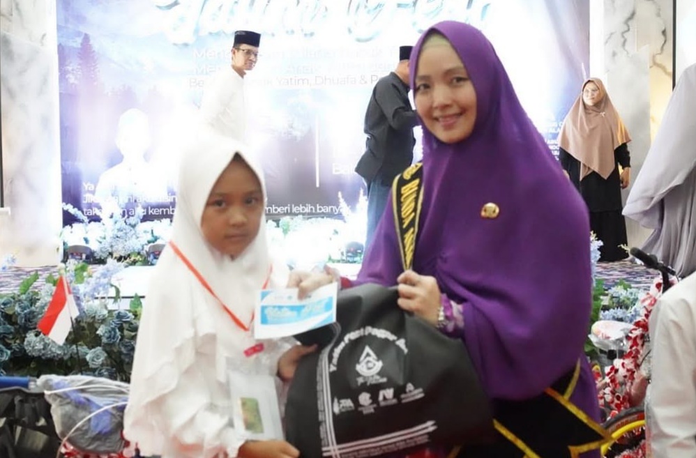 365 Anak Yatim dan Dhuafa Terima Santunan