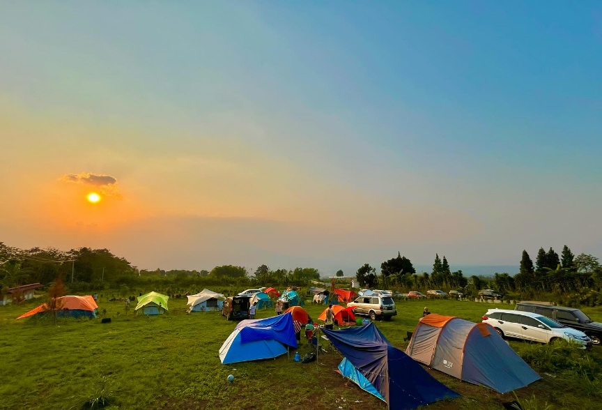 Camping Dialam Bebas, Sensasi Liburan Keluargan Yang Kamu Tak Akan Kamu Lupakan di Bogor