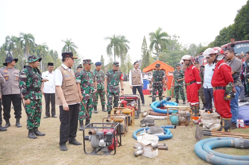 Pangdam II/Sriwijaya Lepas Pasukan Tambahan Penanganan Karhutla di Sumsel