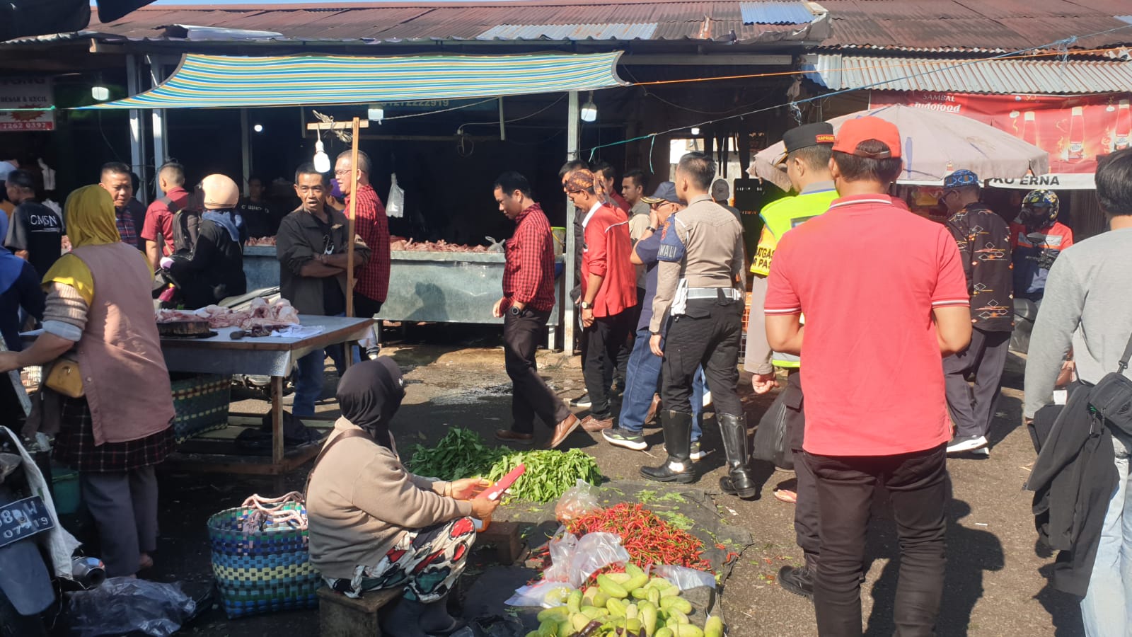 ALAF Blusukan ke Pasar Sayur Terminal, Dengarkan Aspirasi Pedagang!