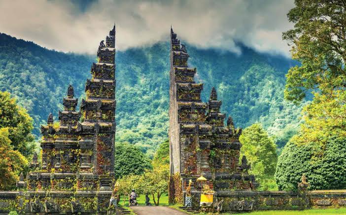Menengok 7 Alasan Wisata Bali Sangat Dikenal, Salahsatunya Keindahan Budayanya