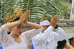 Mengapa Agama Hindu Bali Begitu Kental dengan Tradisi? Temukan Jawabannya!