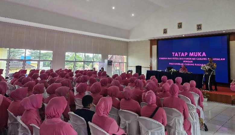 Gelar Pertemuan Pengurus Bhayangkari, AKBP Erwin AG : Dukung Tugas Suami Sepenuh Hati