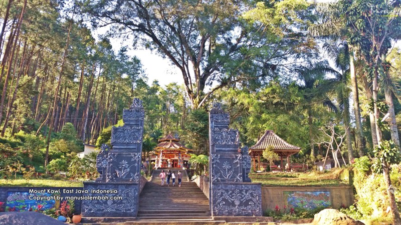 Menelisik Kisah Terpendam Gunung Kawi, Menggali Sejarah dan Misteri yang Tersembunyi di Baliknya