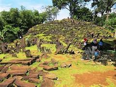 Sungguh Menakjubkan! Inilah 3 Fakta Menarik Situs Gunung Padang Paling Terkenal!