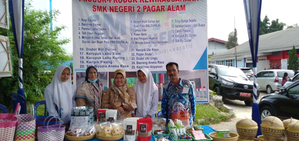 Perkenalkan Produk Sekolah ke Kancah Provinsi