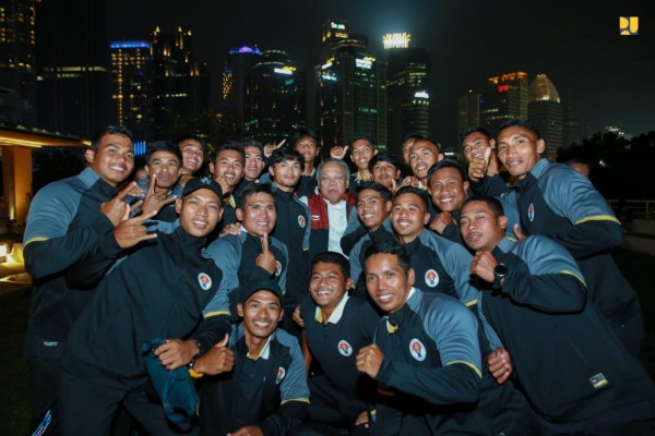 Lepas Tim Dayung ke SEA Games Kamboja 2023, Menteri Basuki: Berikan yang Terbaik untuk Indonesia