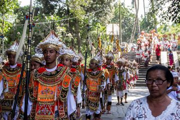 Hindu Bali Bisa Berbeda dengan Hindu India, Intip Faktanya Disini
