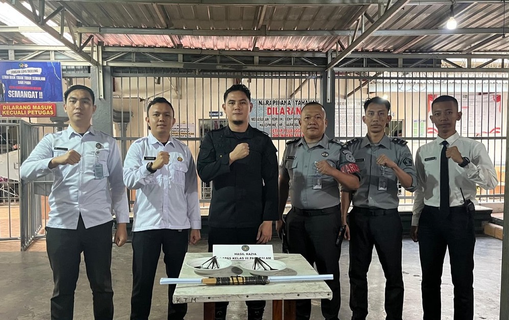 Preventif Cegah Gangguan Keamanan, Blok Hunian Lapas di Razia