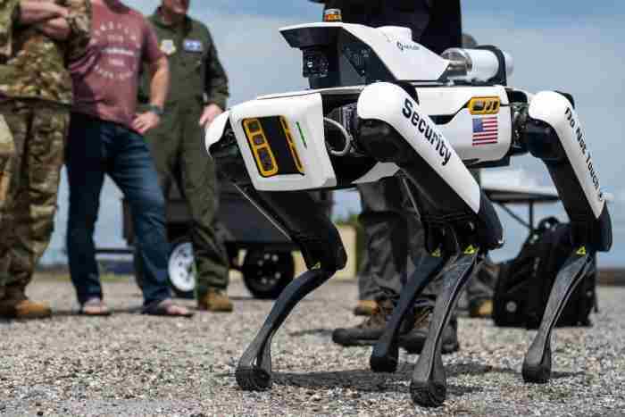 Operasi Kesiapan Nuklir, Angkatan Udara AS Resmi Gunakan Jasa Robot Anjing