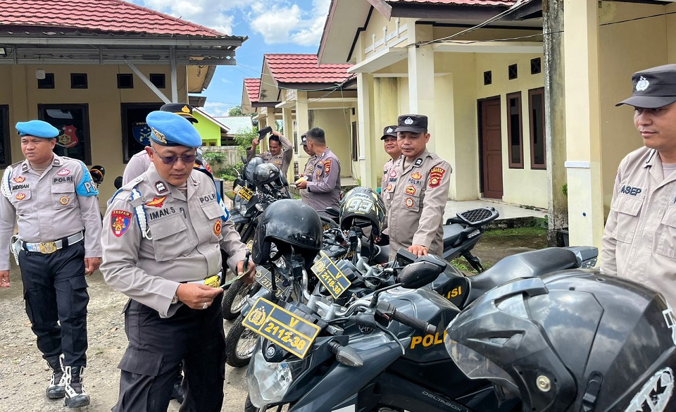 Mendadak Propam Periksa Anggota, KTA, Randis hingga Senpi   