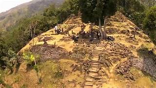 Peninggalan Bangsa Apa Ya 3 Ton Logam Mulia dan Pasir Peredam Gempa di Gunung Padang Ini? Begini Penjelasannya