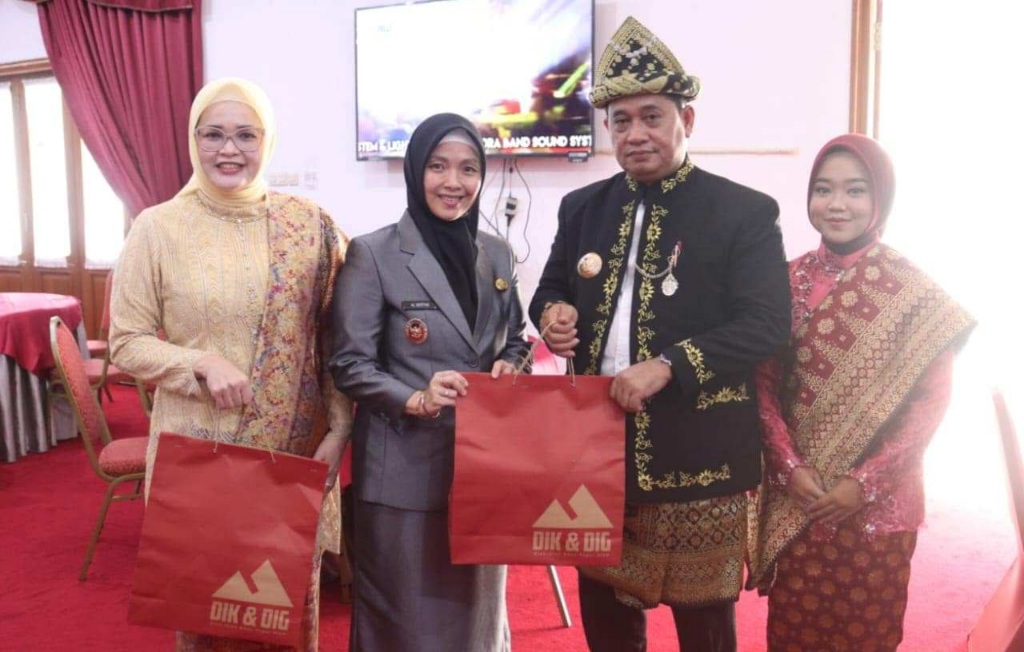 Hadiri Paripurna Istimewa DPRD Banyuasin, Wawako : Perkuat Sinergi Pembangunan Regional