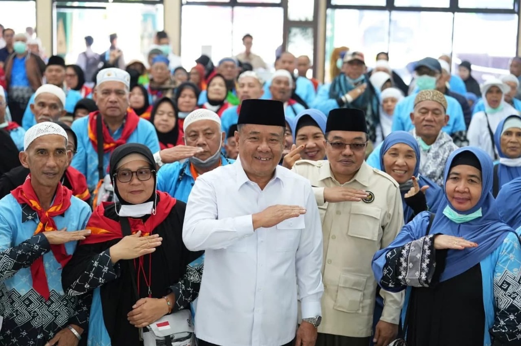 Wagub Sumsel Sambut Jamaah Haji Kloter II Asal Lahat