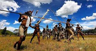 Ini 5 Suku Papua yang Terkenal Karena Keunikannya