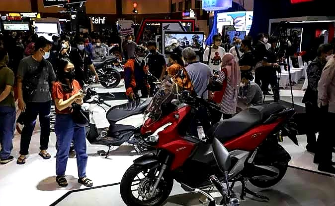 Biar Nggak Nyesal! Begini Panduan Praktis Membeli Motor Baru Bagi Pemula