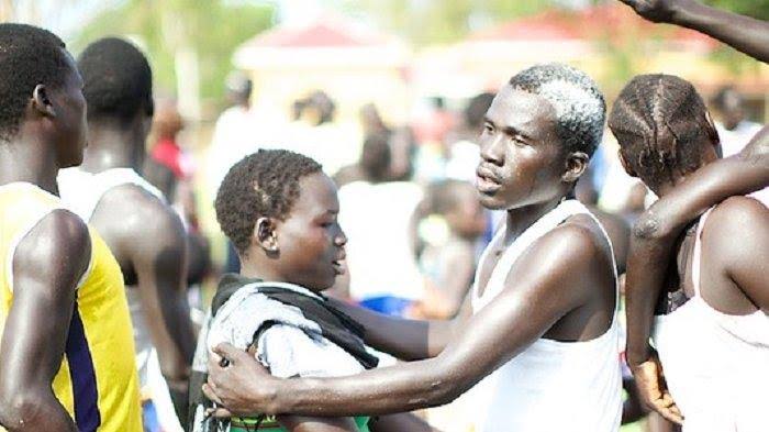 Tradisi Ajaib Suku Aka, Bagaimana Laki-laki 'Memberi Makan' Bayi