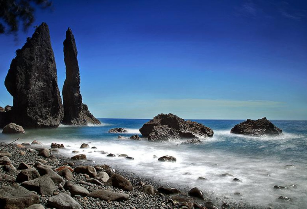 Antara Langit, Laut, dan Legenda: Batu Layar Menyimpan Jawaban