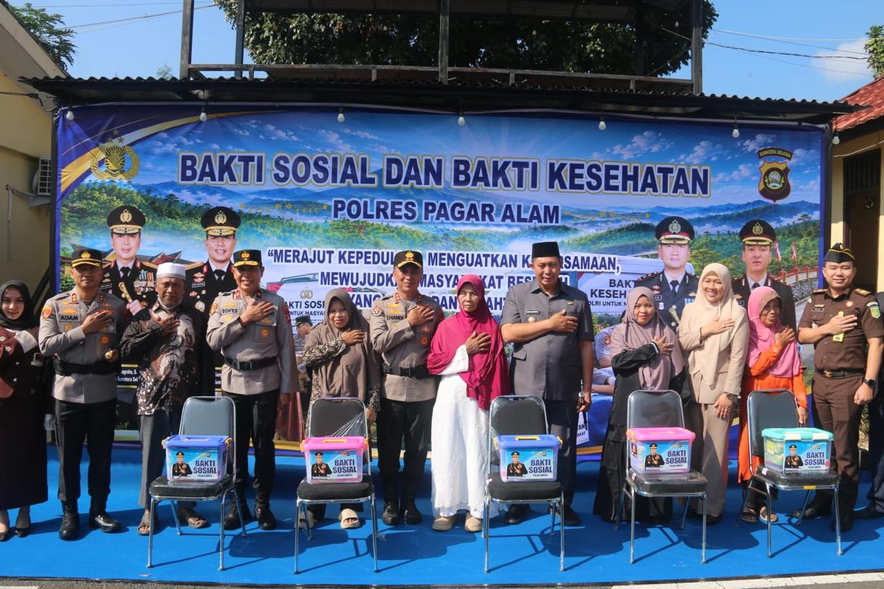 Bantuan Sumur Bor, Jembatan Merah Putih dan Pos Kamling Dirasakan Masyarakat Pagar Alam