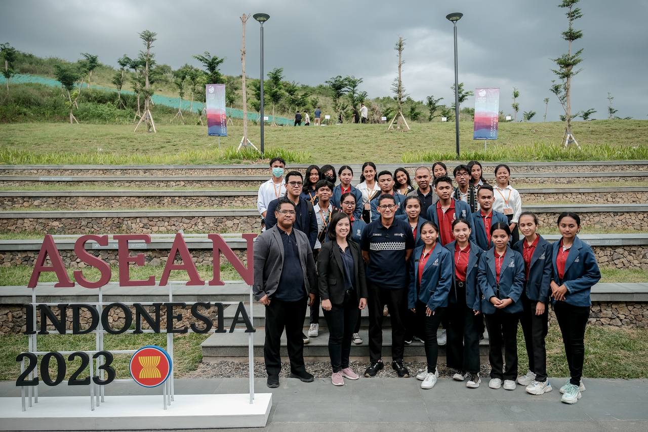 Menparekraf Dorong Inovasi Pemuda ASEAN untuk Keberlanjutan Lingkungan di Labuan Bajo