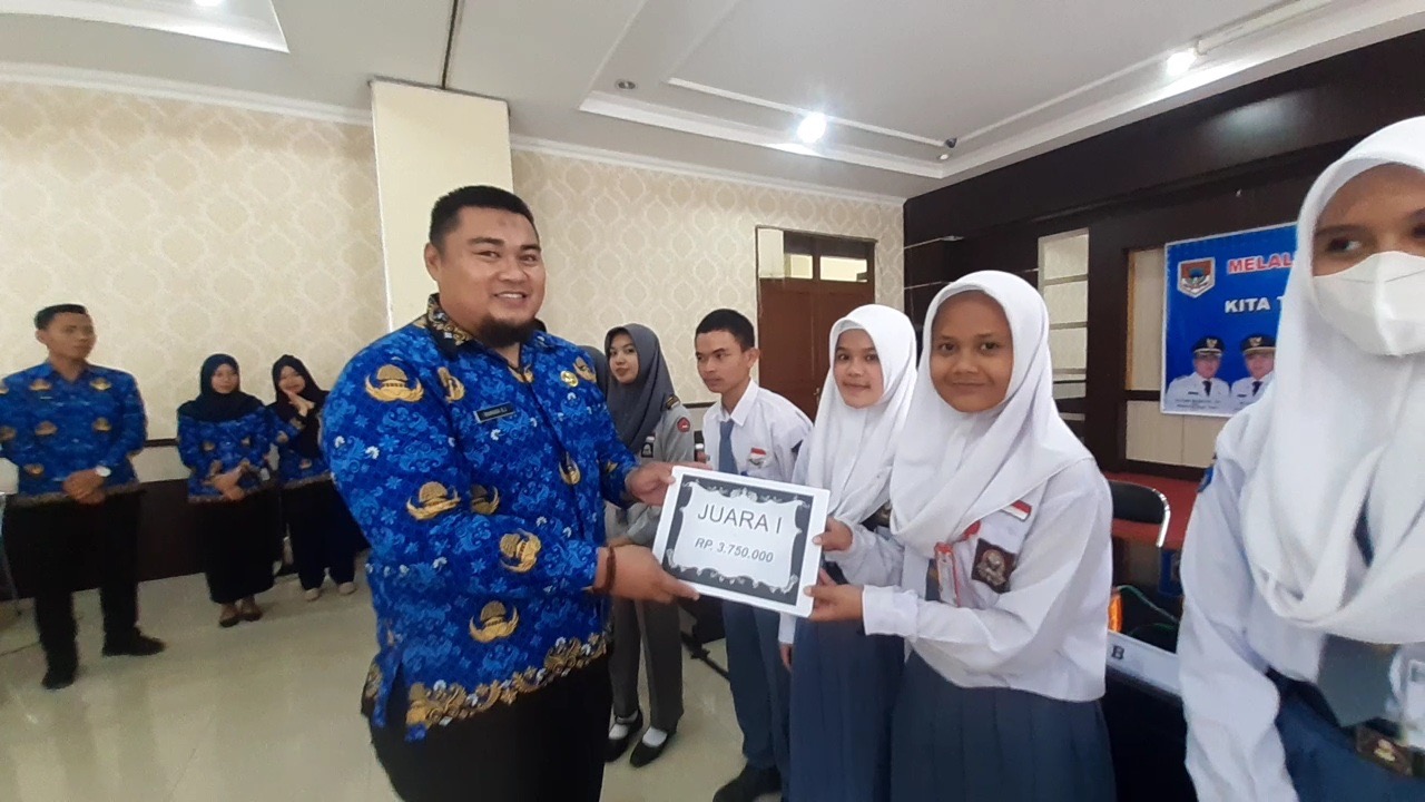 SMAN 3 Raih Juara I Lomba Cerdas Cermat Sadar Hukum, Wakili Pagaralam Melaju ke Tingkat Provinsi 