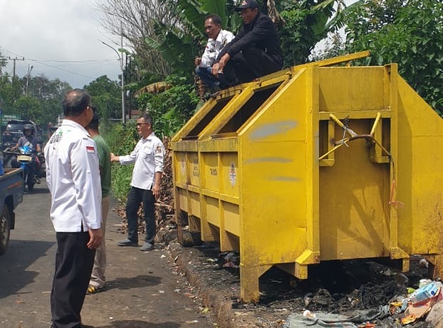 DLH Pasang Kontainer Sampah, Dekky Aprizal : Jangan Buang Sembarangan dan Petugas Angkut Ada Jadwal
