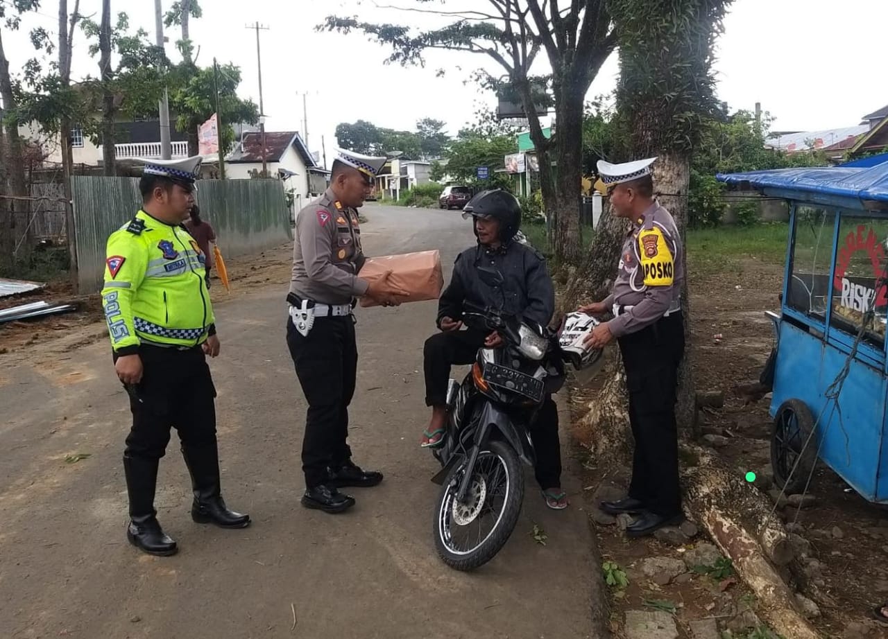 Satlantas Polres Pagaralam Gelar Baksos, Bansos Hingga Anjangsana ke Purnawirawan Polri