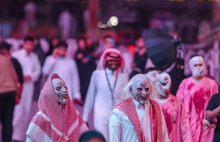 Baru Pertama, Warga Arab Saudi Merayakan Halloween.