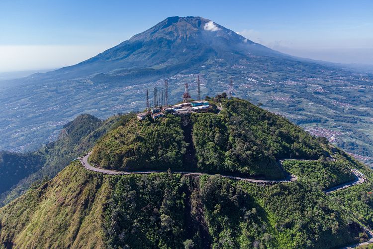 Indonesia, Gunung di Magelang ini Terkenal dengan Berbagai Kisah Menariknya!