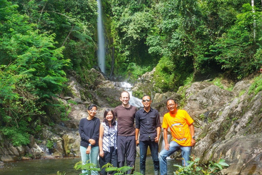 Melukis Kenangan di Curup Tujuh Kenangan