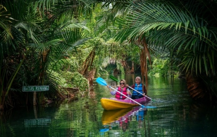 Mau Ngerasain Sensasi Hutan Amazon, Kamu Cobain Berwisata Sungai Silowo Tuban, Dijamin Lenyap Penatmu