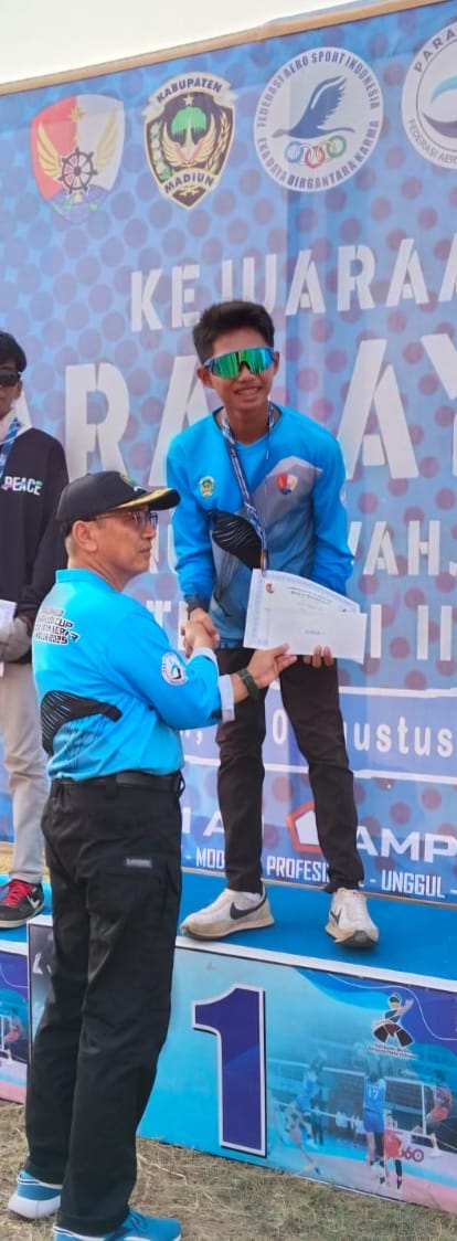 Paralayang: Dewa Kembali Sabet Juara Umum