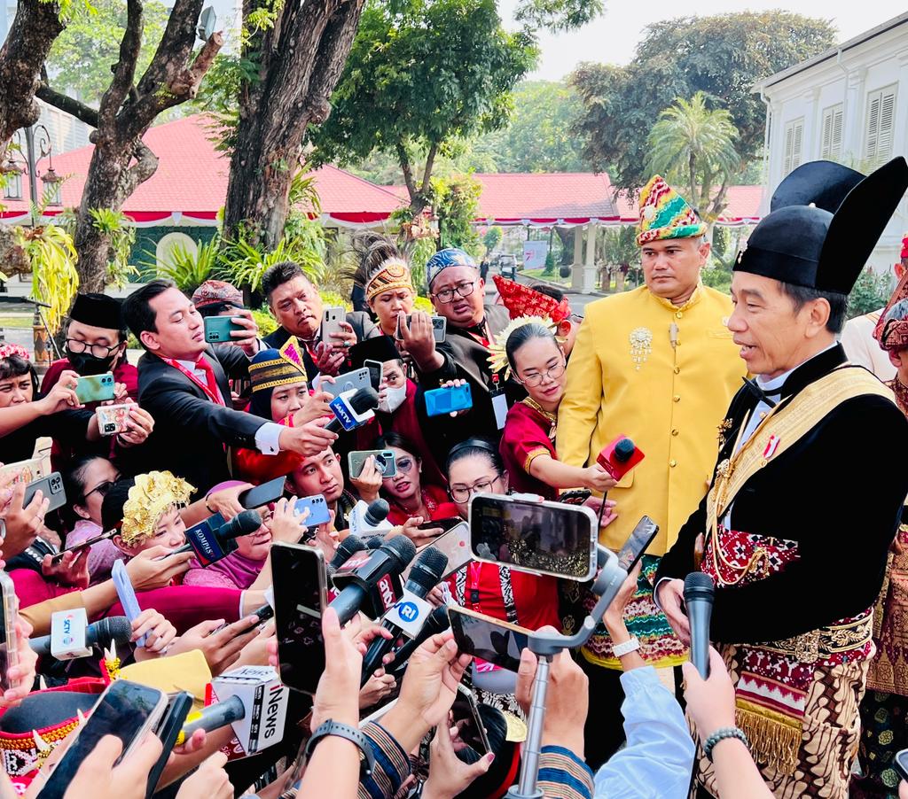 Presiden Jokowi Kenakan Pakaian Khas Kesunanan Surakarta pada HUT Ke-78 RI