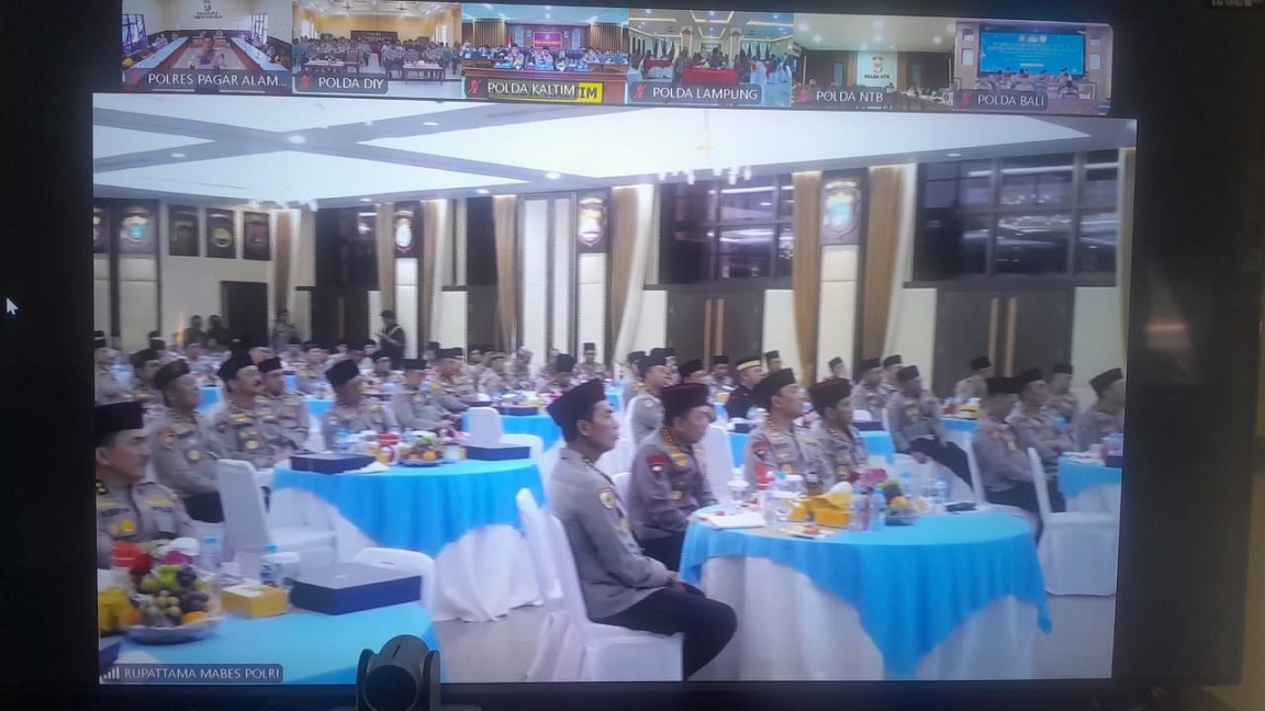 Virtual Dengarkan Tausyah UAS bersama Kapolri