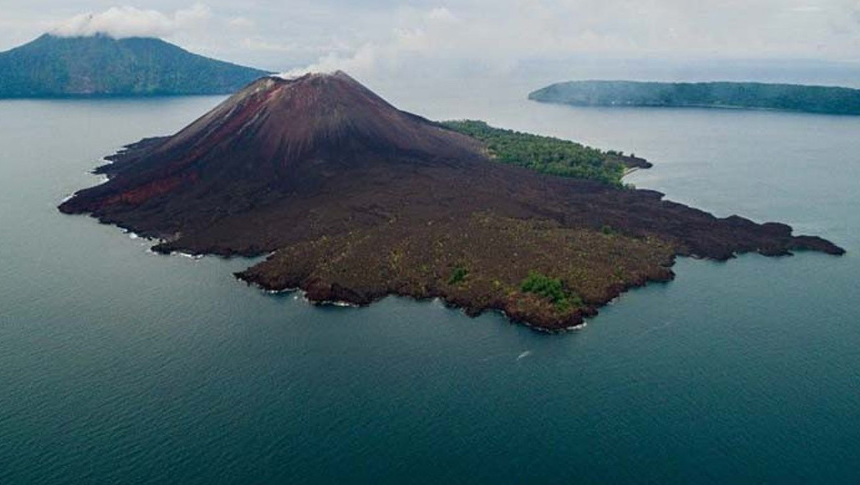 Krakatau: Kisah Sejarah dan Makna di Balik Nama Gunung Berapi Legendaris