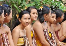 Lantak, Lelaki Menang Banyak, Ini 5 Tradisi Perkawinan yang Unik Suku di Indonesia, 