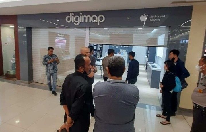 Polisi Berhasil Ringkus 2 Pelaku Pencurian 46 Buah iPhone dari Toko Digimap Palembang Indah Mall